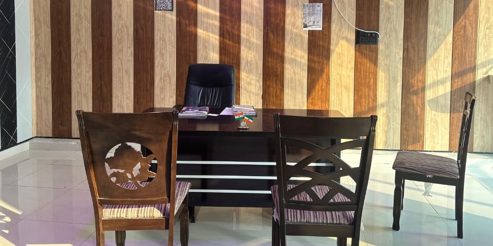 WhatsApp Image 2025-10-23 at 20.42.38 (1)