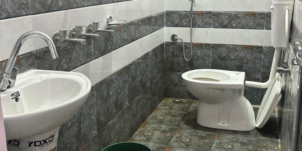 WhatsApp Image 2025-10-23 at 20.42.38